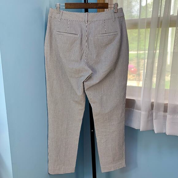 GAP Seersucker Stripe Slim Ankle Pants Size 8 - Picture 6 of 7